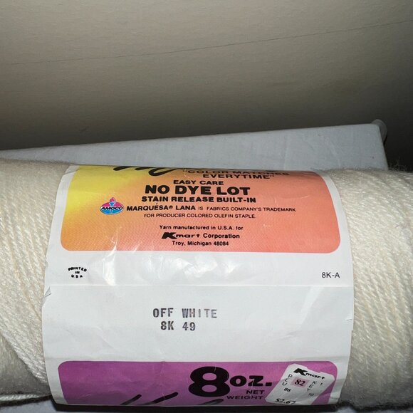 Lot 9 Yarn Red heart, Sayelle, others White, Orange, burnt orange, cranberry red - Picture 11 of 11